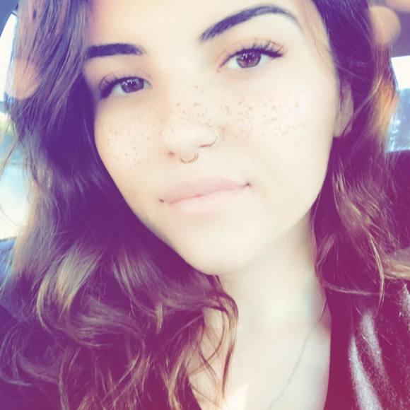 Meet your Posher, Bryanni - Picture 1 of 1